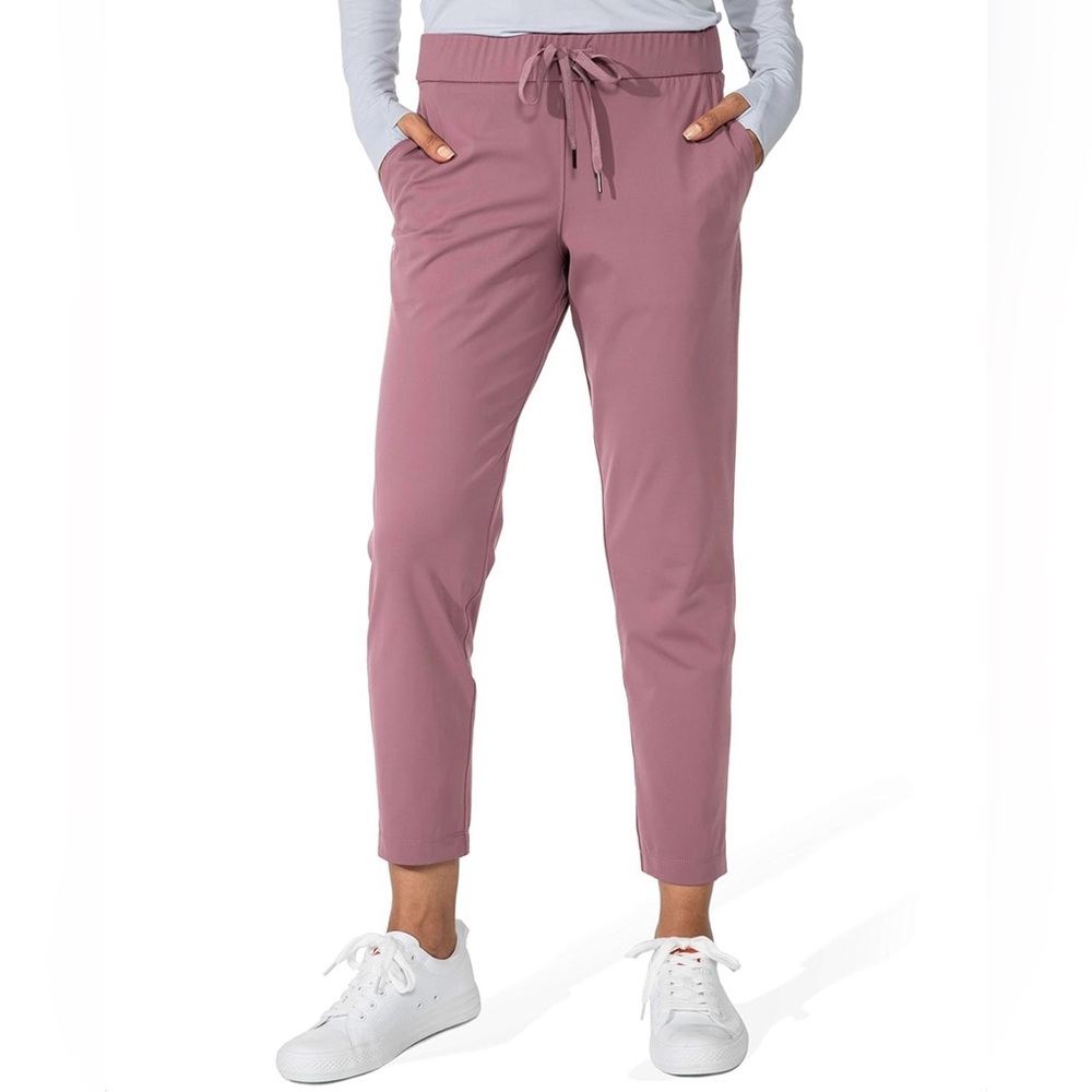 Athletic pants w/ pockets